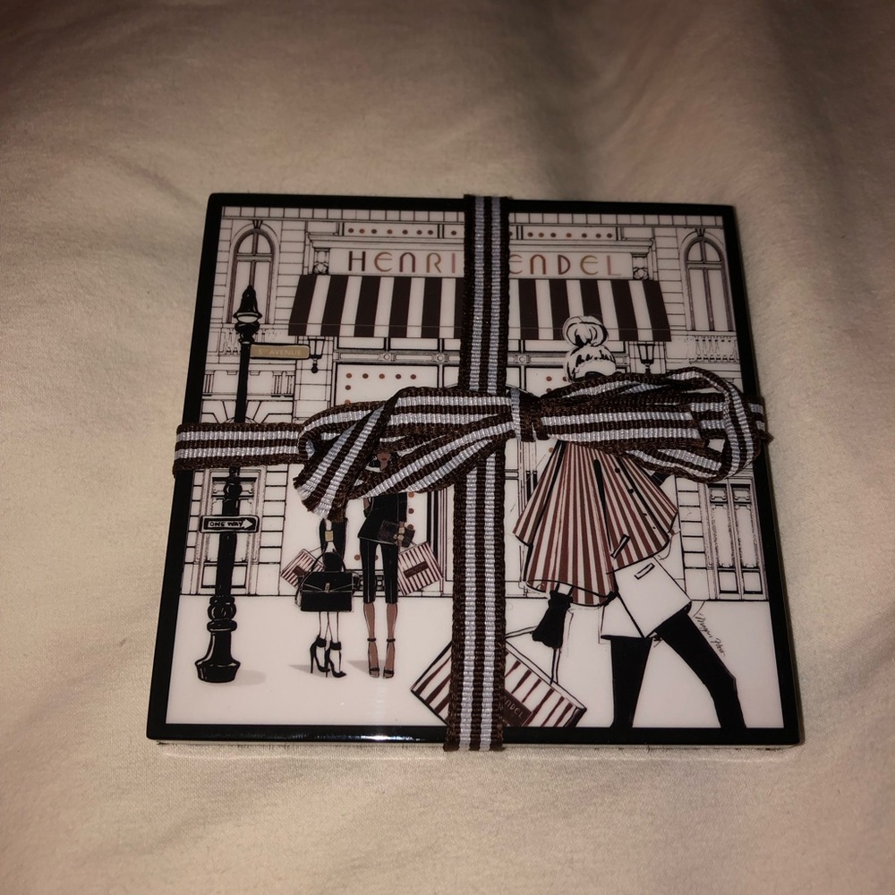 Henri bendel Coasters